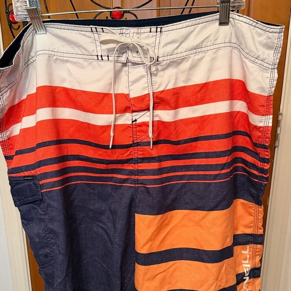 🎸🎸🎸🎸BOGOHO🎸🎸🎸Billabong Men's Swim Shorts - Red, Orange, and Navy